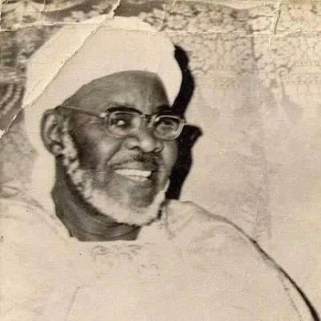 La révolution de Cheikh Ibrahima Niass, également connu sous le nom de Baye Niass, était un mouvement religieux et spirituel 